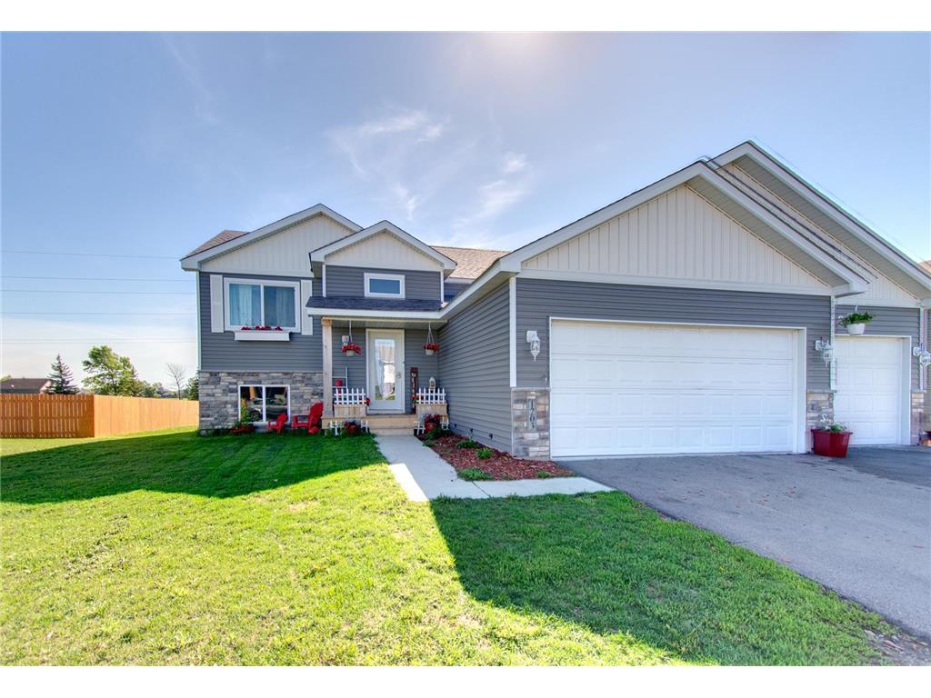 1203 Mulberry Avenue NE Montgomery MN 56069 6419333 image1