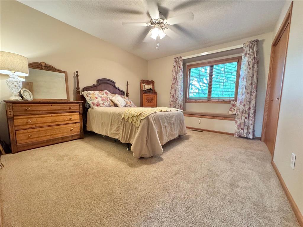 1203 Parkside Drive Marshall MN 56258 7076217 image22
