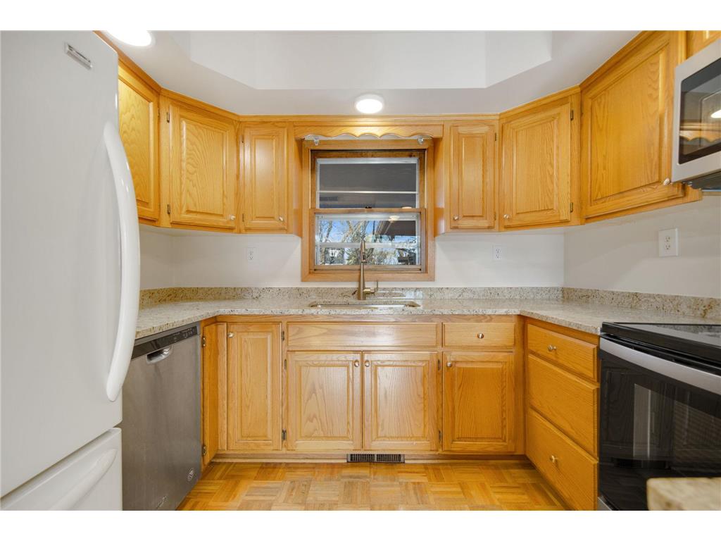 12035 45th Avenue N Plymouth MN 55442 6820076 image17