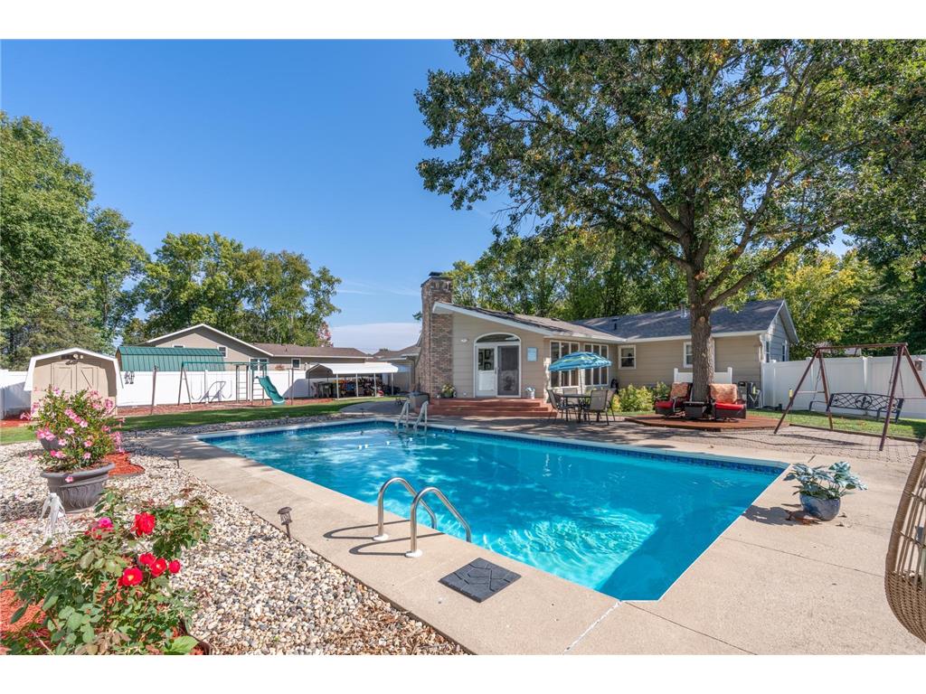 1204 10th Street SE Willmar MN 56201 6435265 image1