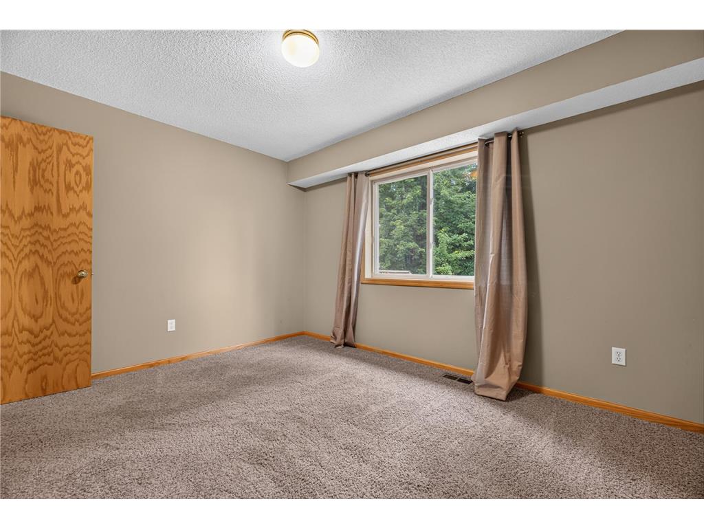 1204 123rd Avenue NE Blaine MN 55434 7092577 image19