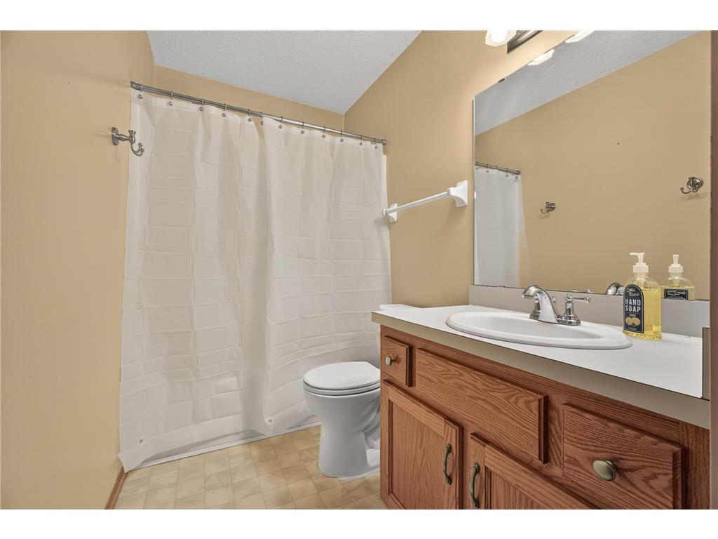 1204 123rd Avenue NE Blaine MN 55434 7092577 image33