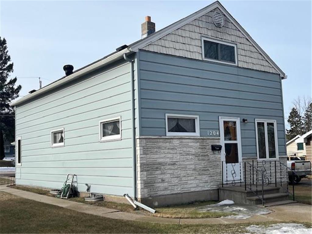 1204 2nd Street W Eveleth MN 55734 7044256 image1