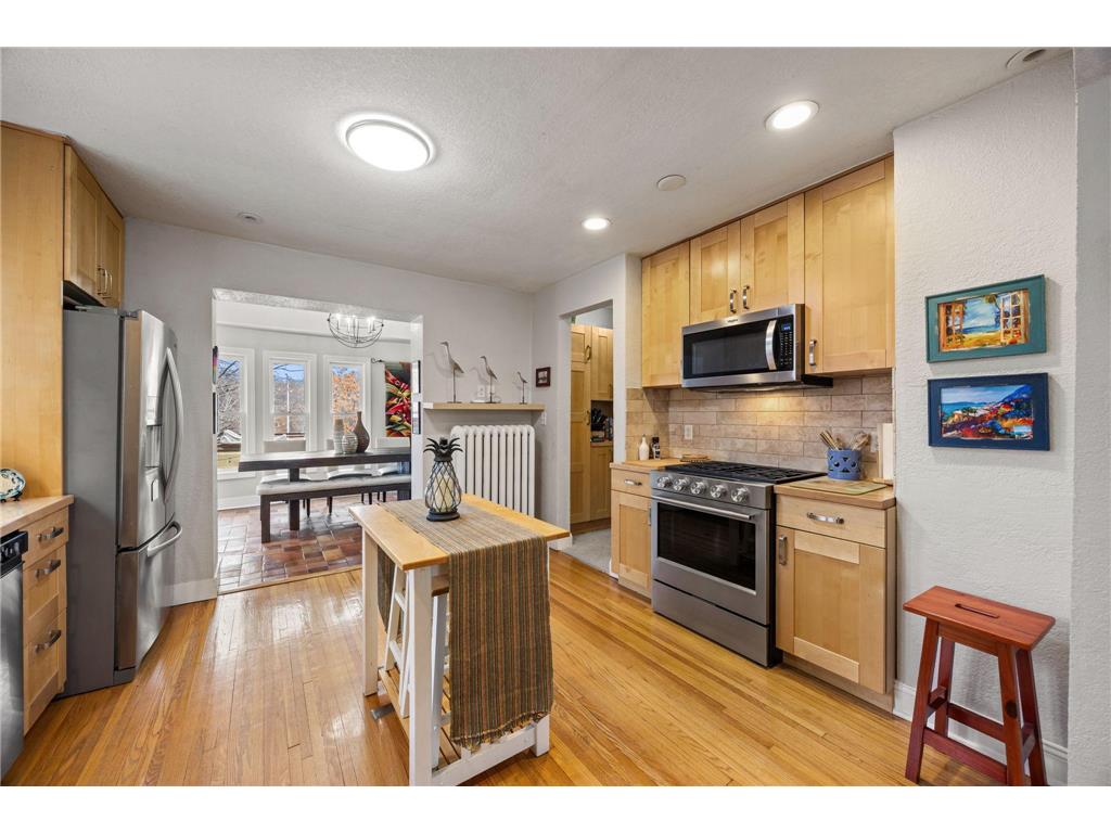 1204 Cedar Lake Road S Minneapolis MN 55416 7036250 image23