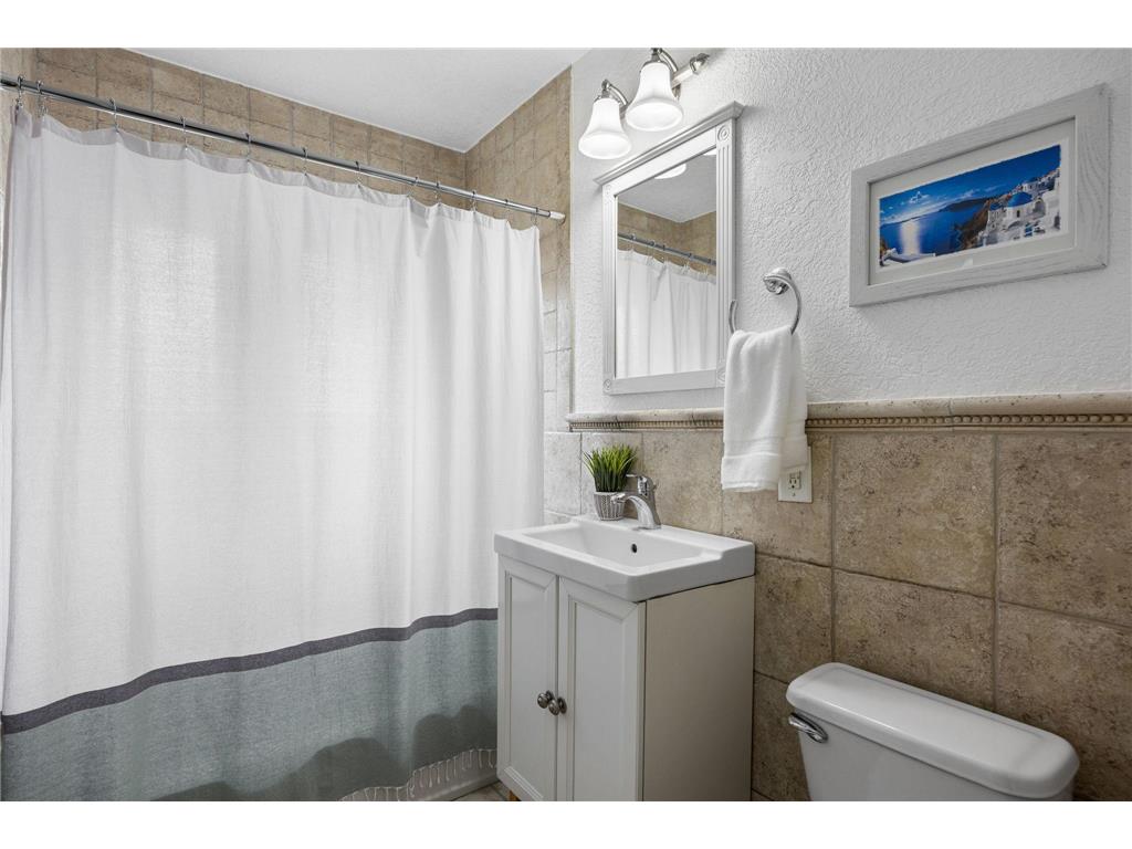 1204 Cedar Lake Road S Minneapolis MN 55416 7036250 image34