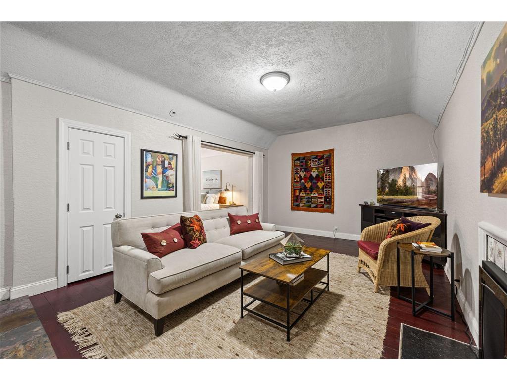 1204 Cedar Lake Road S Minneapolis MN 55416 7036250 image39