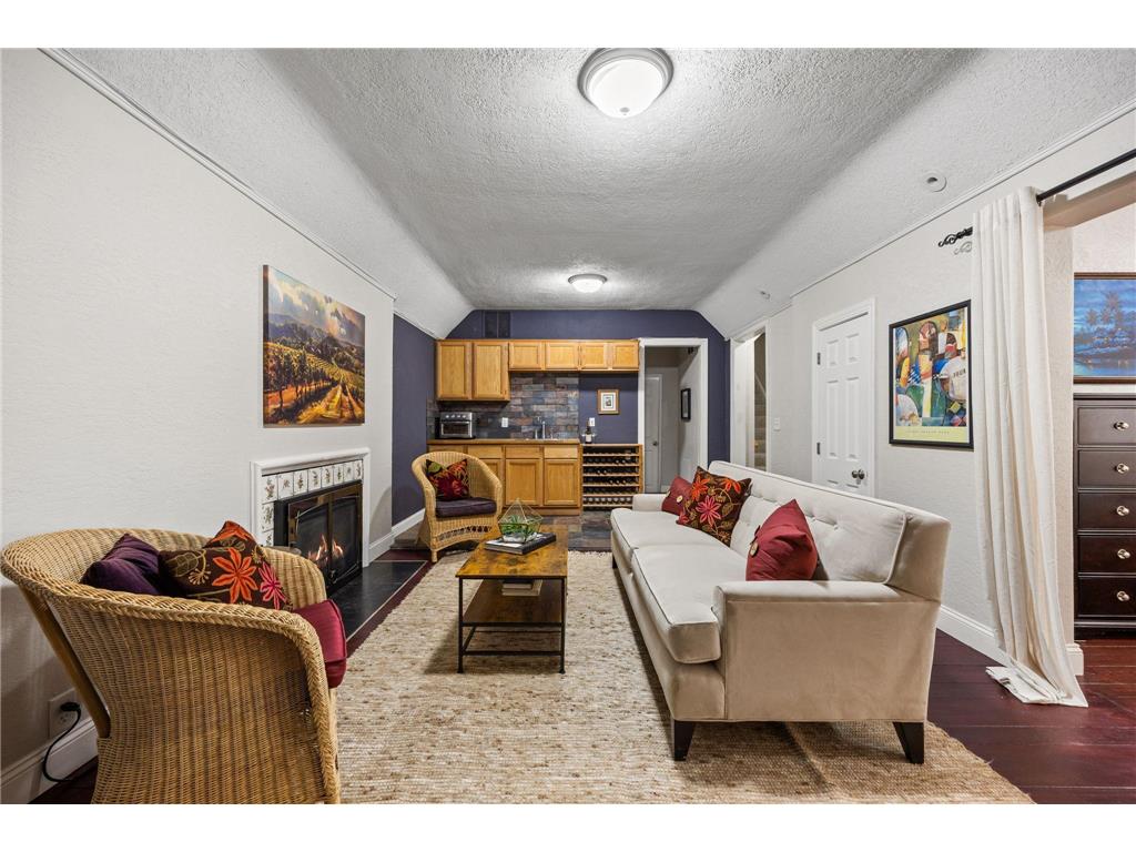 1204 Cedar Lake Road S Minneapolis MN 55416 7036250 image40