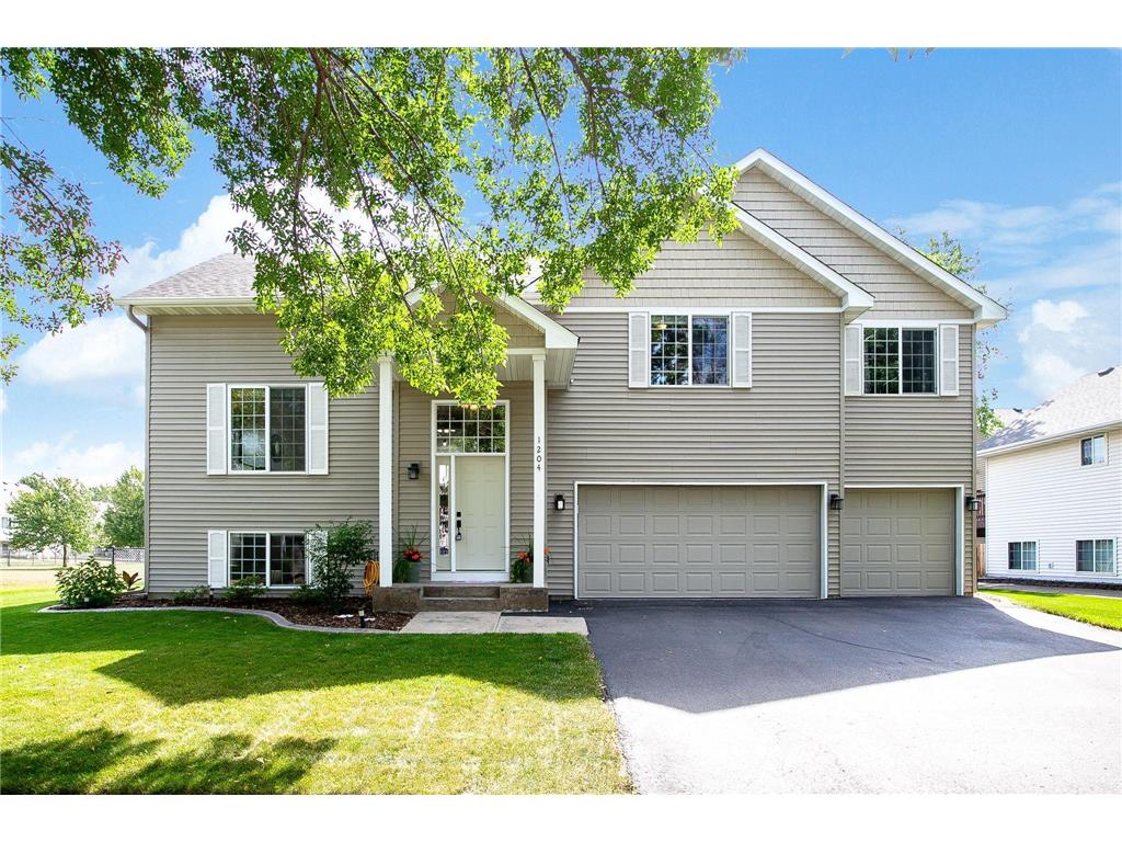 1204 Walnut Street Farmington MN 55024 6423547 image1