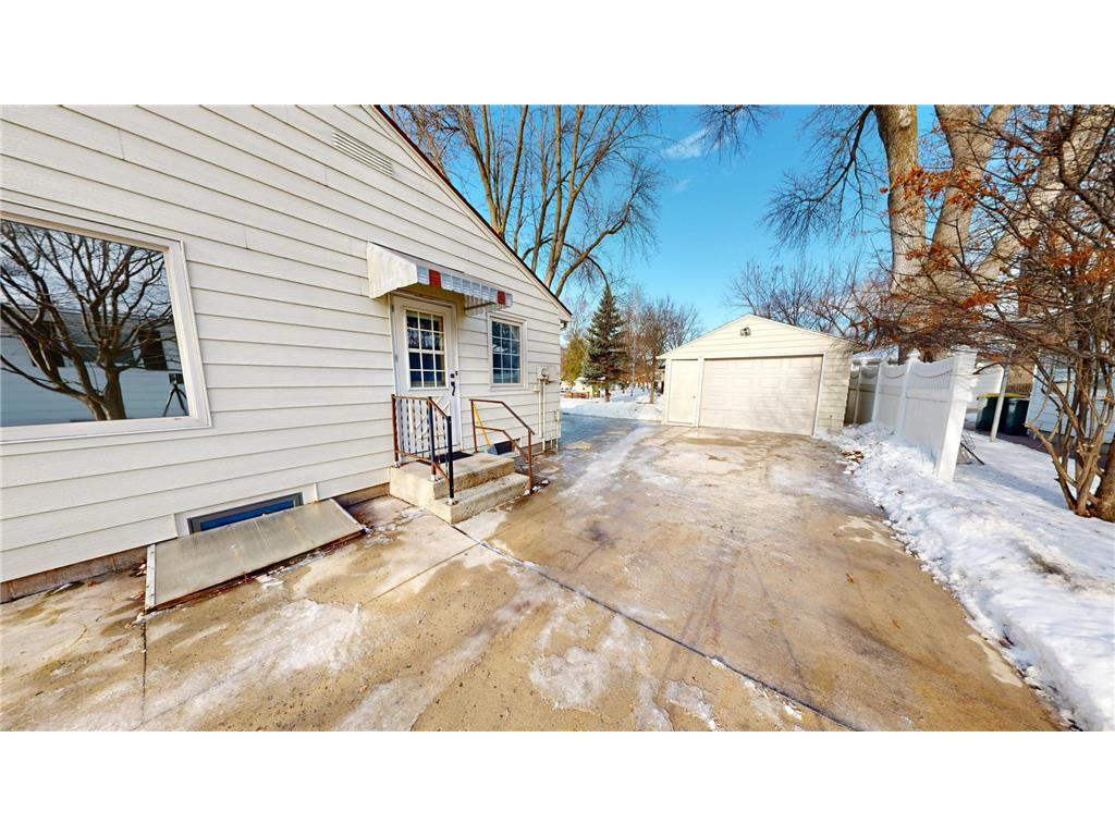1204 Willmar Avenue SW Willmar MN 56201 6819872 image36