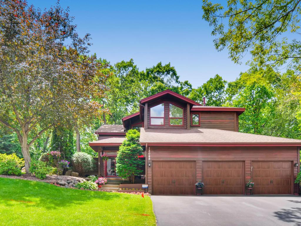 12048 gantry lane apple valley mn 55124 mls 5243522 edina realty 12048 gantry lane apple valley mn 55124 mls 5243522 edina realty