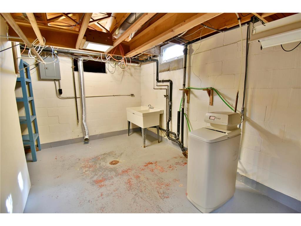 1205 16th Street SW Willmar MN 56201 6805273 image34