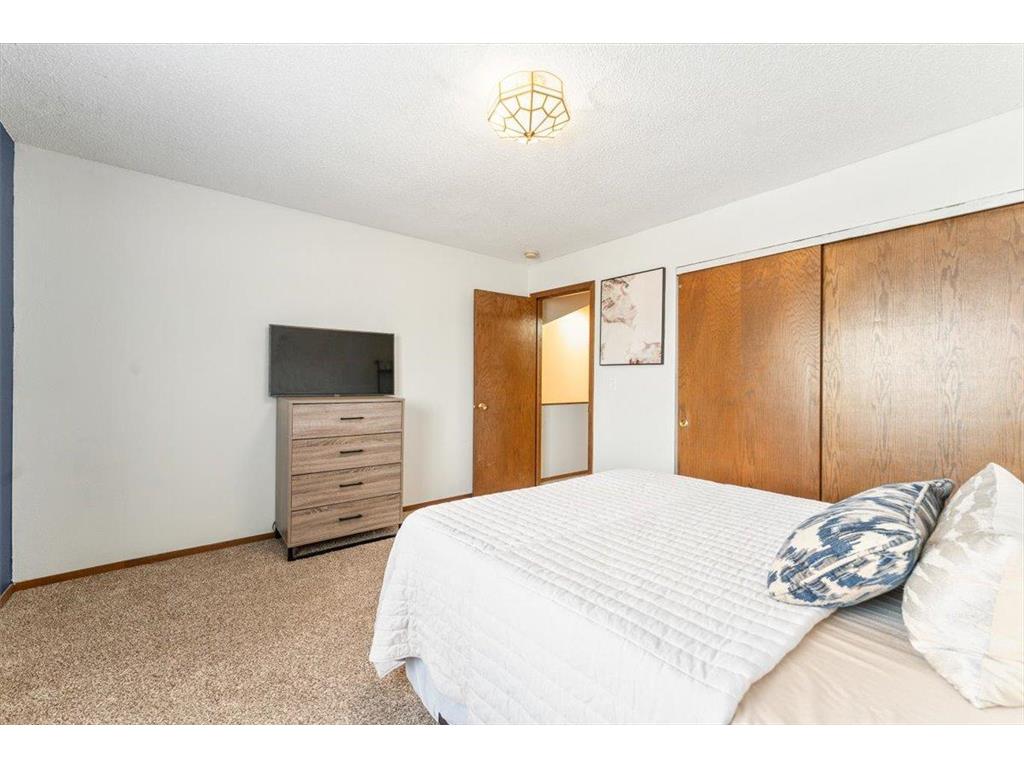 1205 63rd Lane Brooklyn Center MN 55430 7108221 image23