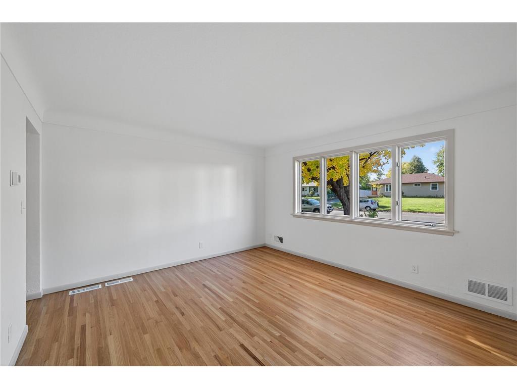 1205 8th Avenue S South Saint Paul MN 55075 7042030 image30