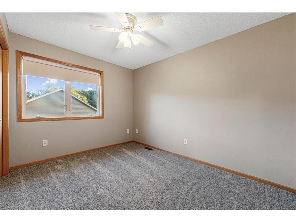 1205 Amber Lane Faribault MN 55021 6778720 image32