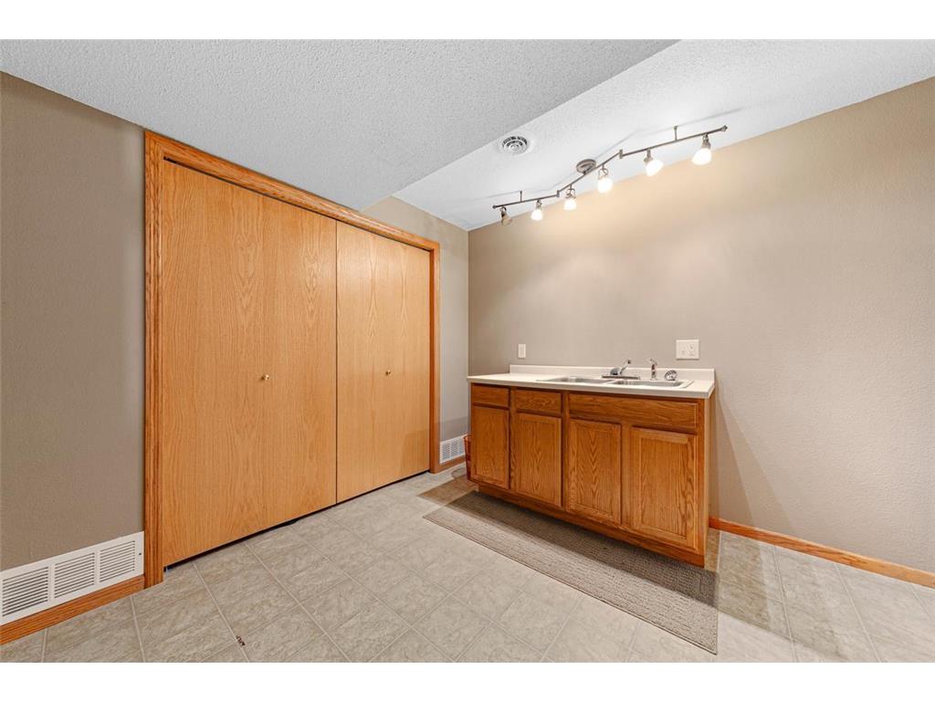 1205 Amber Lane Faribault MN 55021 6778720 image49