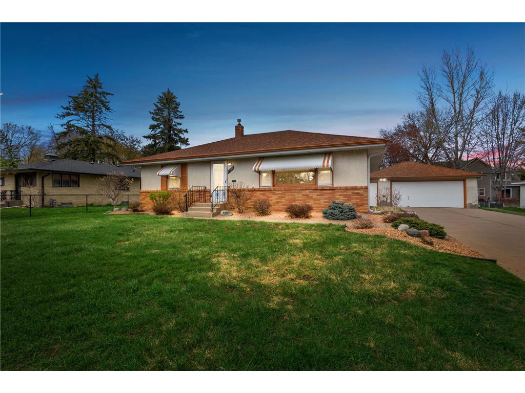 1205 Autumn Street, Roseville, MN 55113 MLS 6366882 Edina Realty