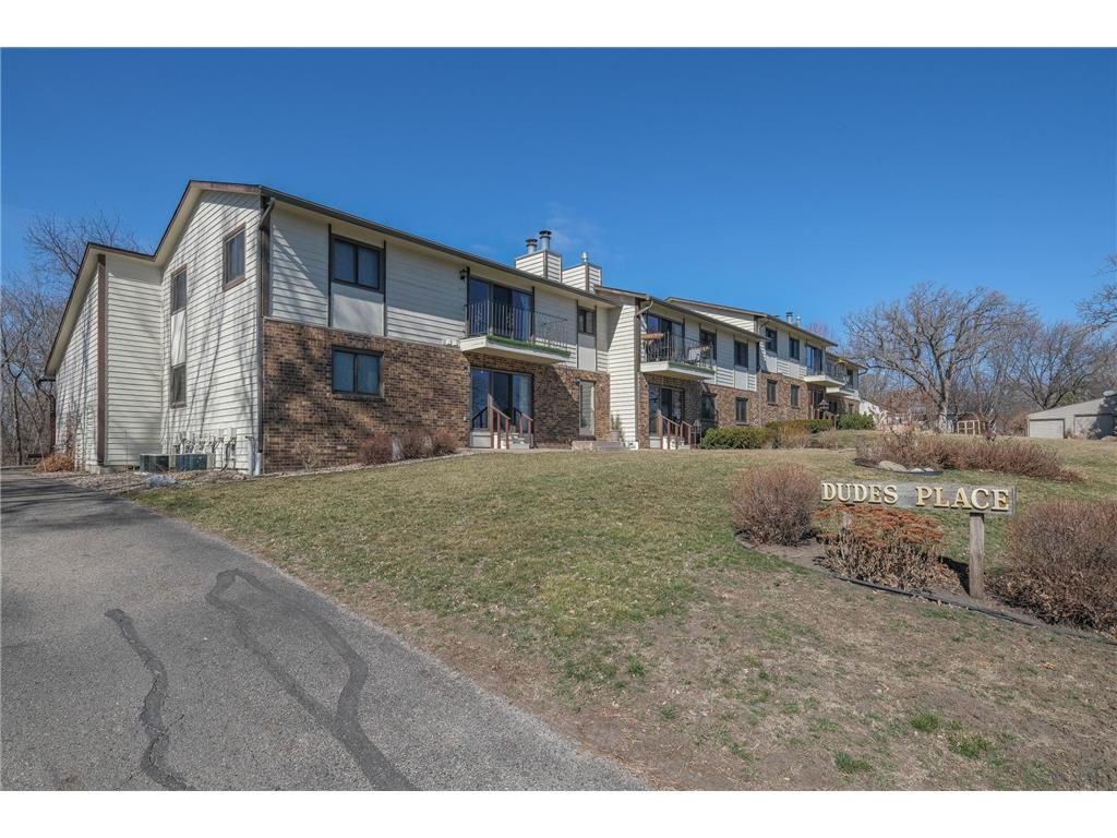 1205 Clear Lake Drive Waseca MN 56093 - Clear Lake 6505761 image1