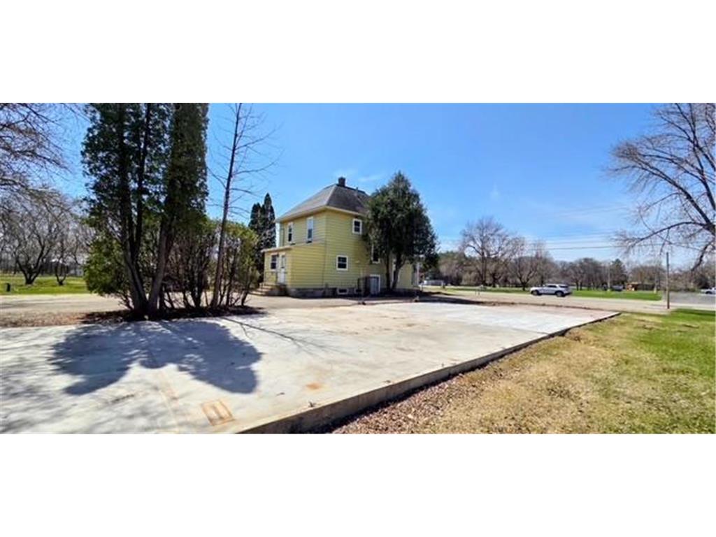 1205 N Nokomis Alexandria MN 56308 7001988 image32