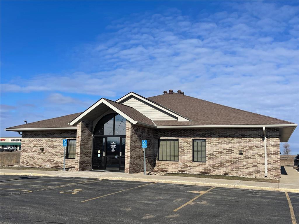 1205 Ryans Road Worthington MN 56187 6674011 image1