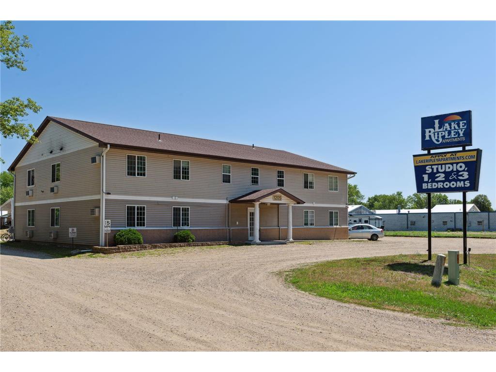 1205 S Sibley Avenue Litchfield MN 55355 6321832 image1