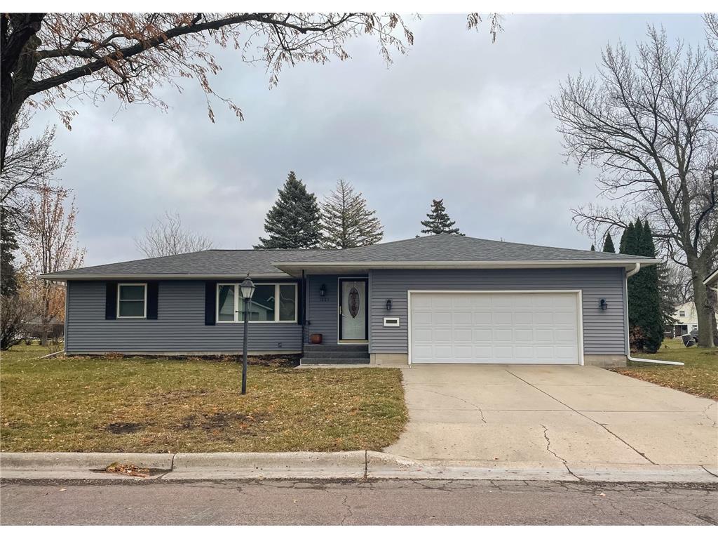 1205 SE 6th Street, Waseca, MN, 56093 MLS 6469805 Edina Realty