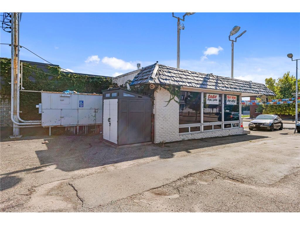 1205 University Avenue W Saint Paul MN 55104 6796795 image3