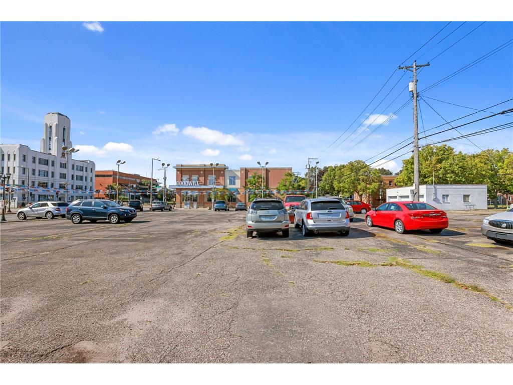 1205 University Avenue W Saint Paul MN 55104 6796795 image6