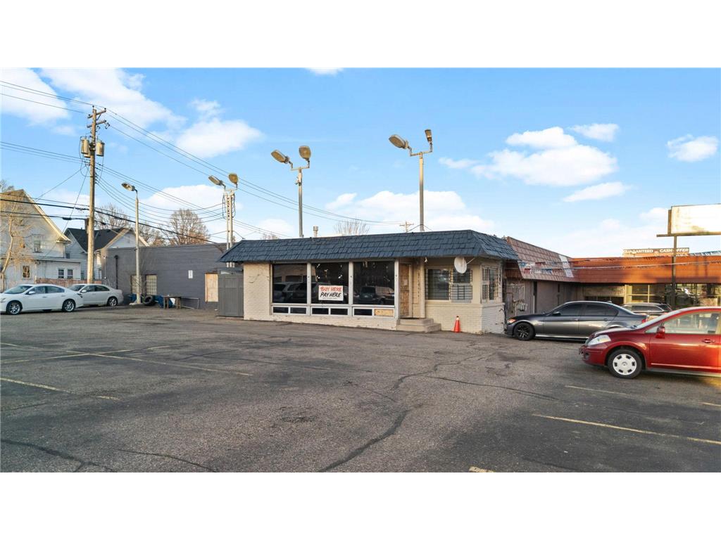 1205 University Avenue W Saint Paul MN 55104 7040904 image3