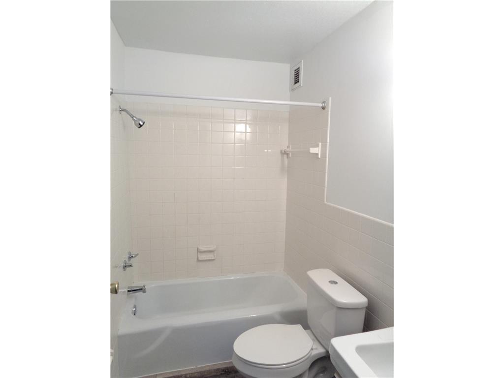 1205 Victoria Street #312 Fairmont MN 56031 6721810 image20