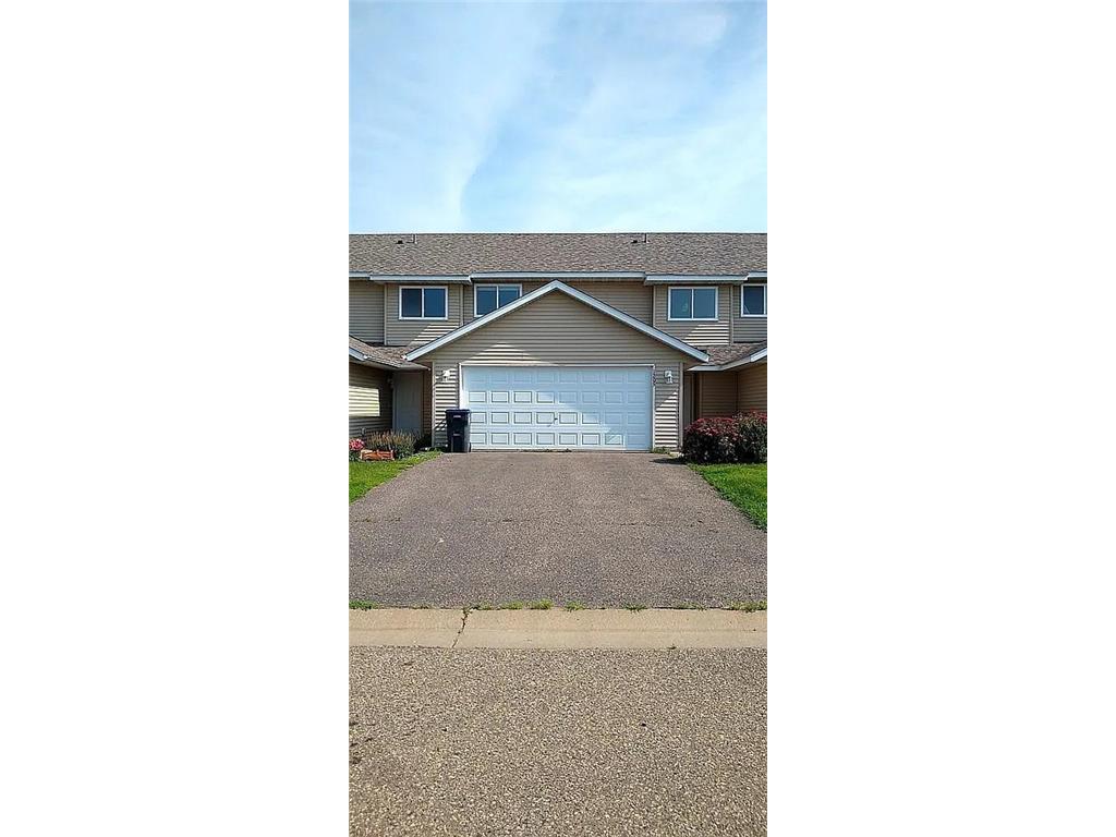 1205 W 9th Street New Richmond WI 54017 7098234 image1