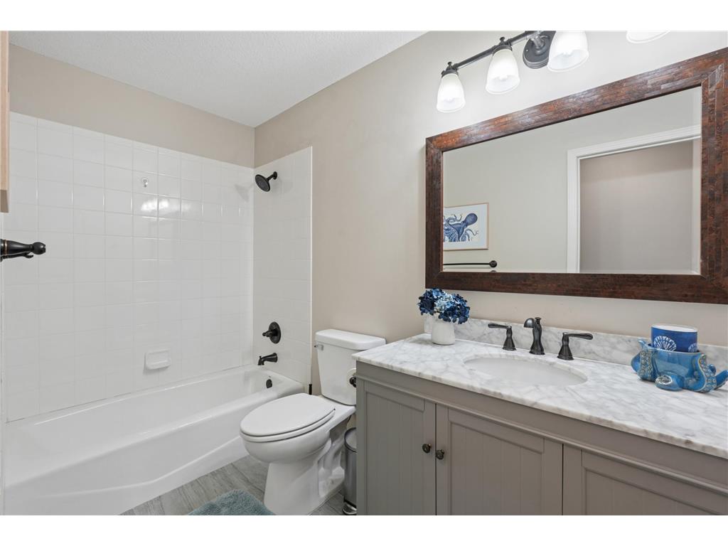12054 Gantry Lane Apple Valley MN 55124 7066688 image19