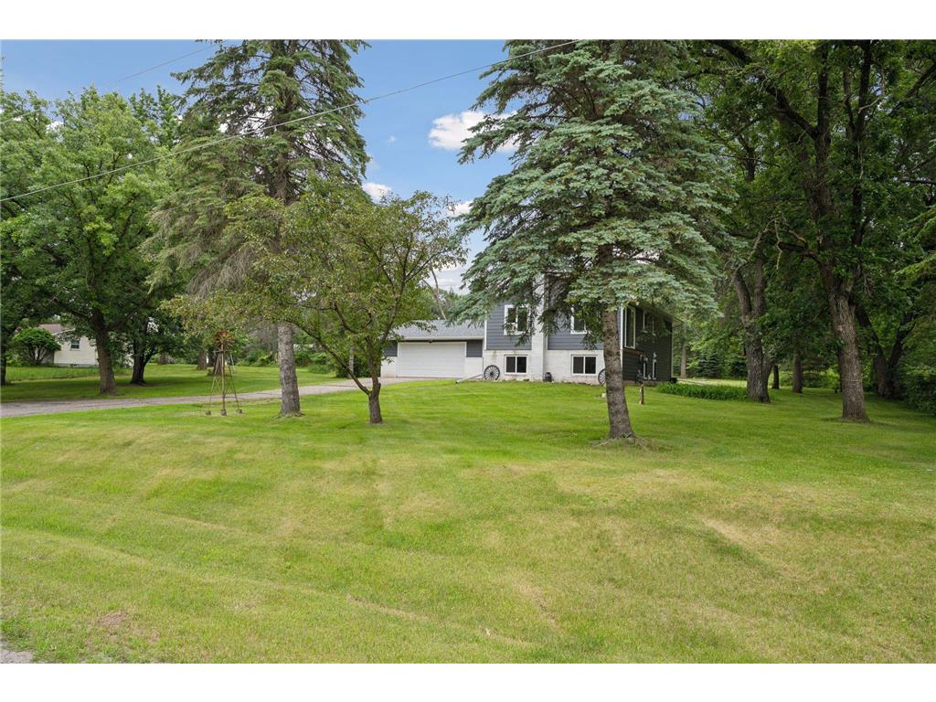 12055 42nd Street SE, Clear Lake, MN, 55319 MLS 6561449 Edina Realty