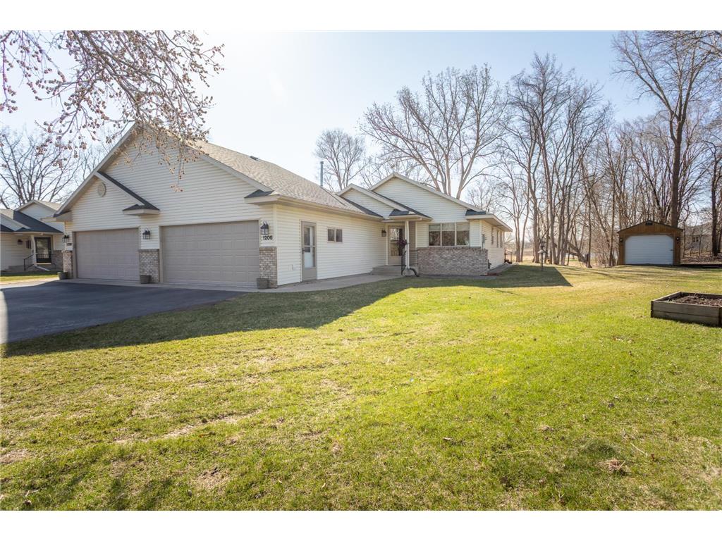 1206 7th Avenue E Alexandria MN 56308 6708776 image1