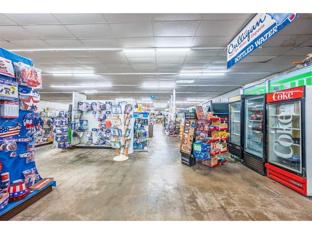 1206 E 25th Street Hibbing MN 55746 7084517 image3