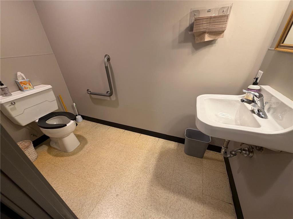 1206 Front Street W #4 Albert Lea MN 56007 6805586 image9