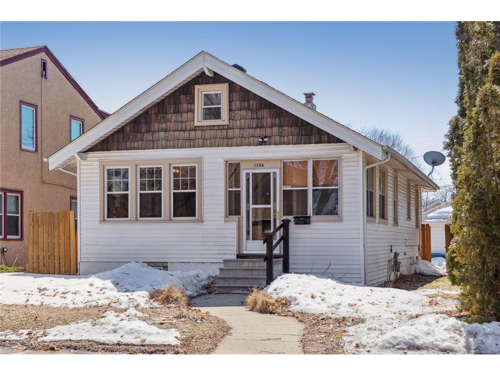 1206 Hawthorne Avenue E Saint Paul MN 55106 - Phalen 6352257 image1