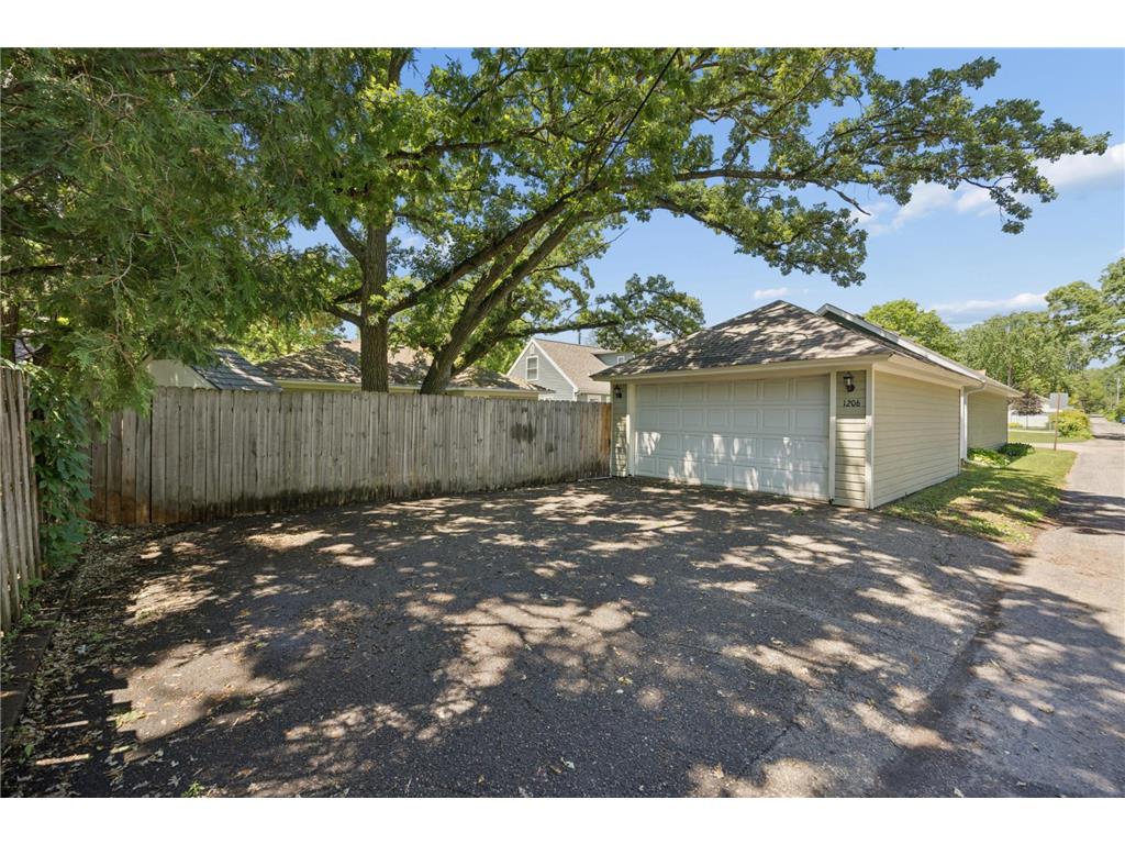1206 Kilian Boulevard SE Saint Cloud MN 56304 7087563 image17