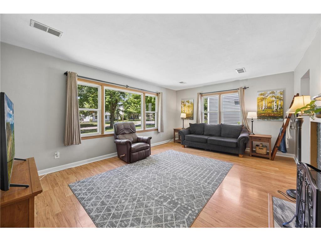 1206 Kilian Boulevard SE Saint Cloud MN 56304 7087563 image3