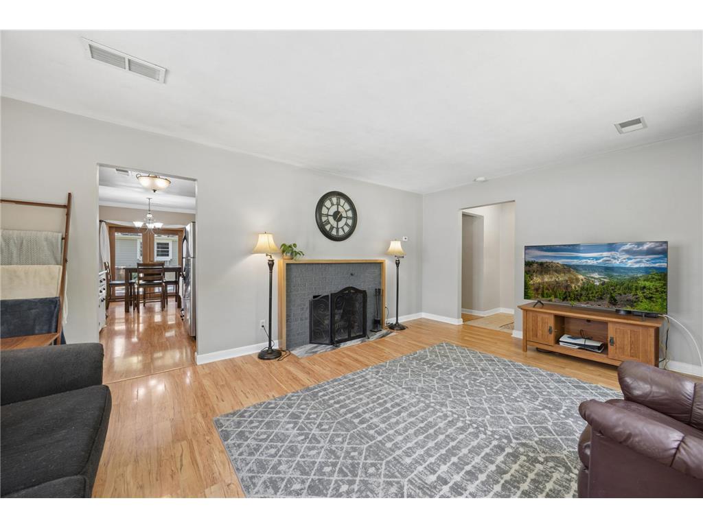 1206 Kilian Boulevard SE Saint Cloud MN 56304 7087563 image4