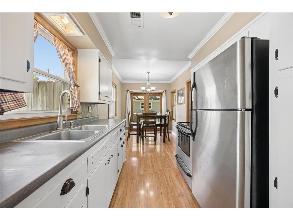 1206 Kilian Boulevard SE Saint Cloud MN 56304 7087563 image6