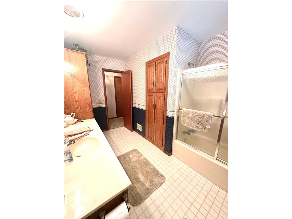 1206 S Shore Drive Worthington MN 56187 - Okabena 6774358 image25