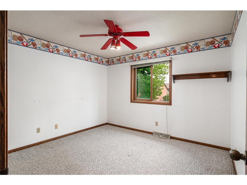 1206 Willow Street La Crescent MN 55947 7080015 image17