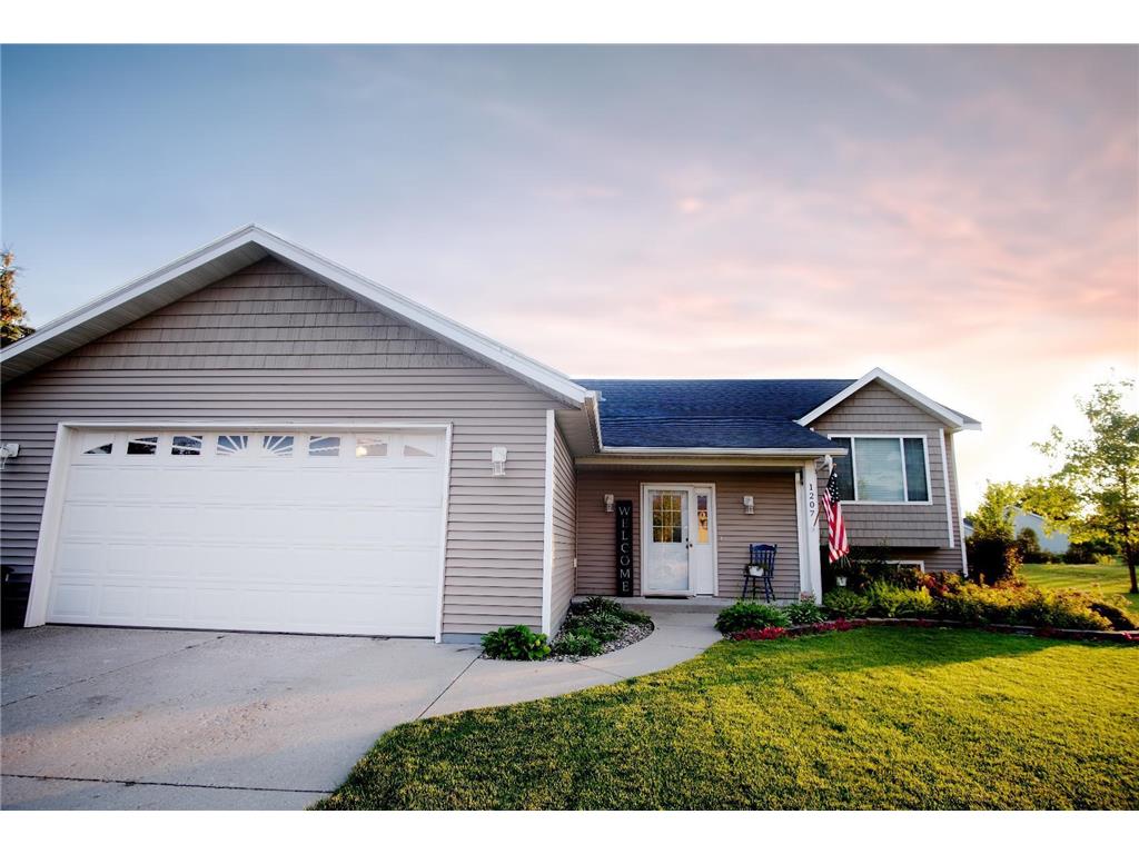 1207 6th Avenue NW Perham MN 56573 6529484 image1