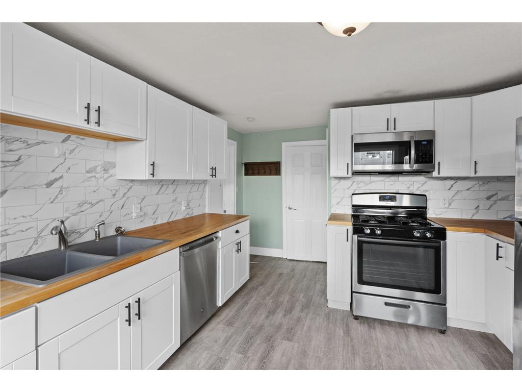 1207 Desoto Avenue N Glencoe MN 55336 6817546 image16