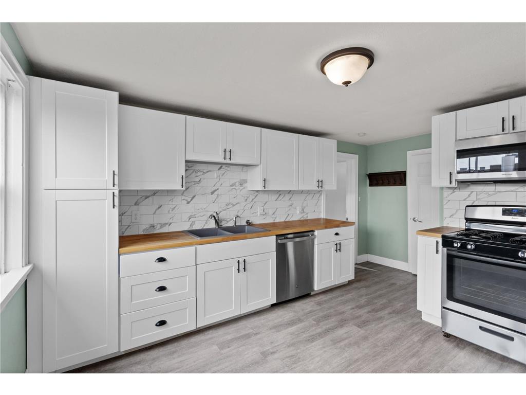 1207 Desoto Avenue N Glencoe MN 55336 7006158 image9