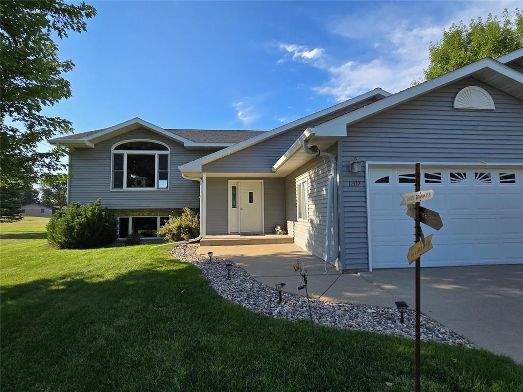 1207 Greenfield Avenue Fergus Falls MN 56537 7032031 image1