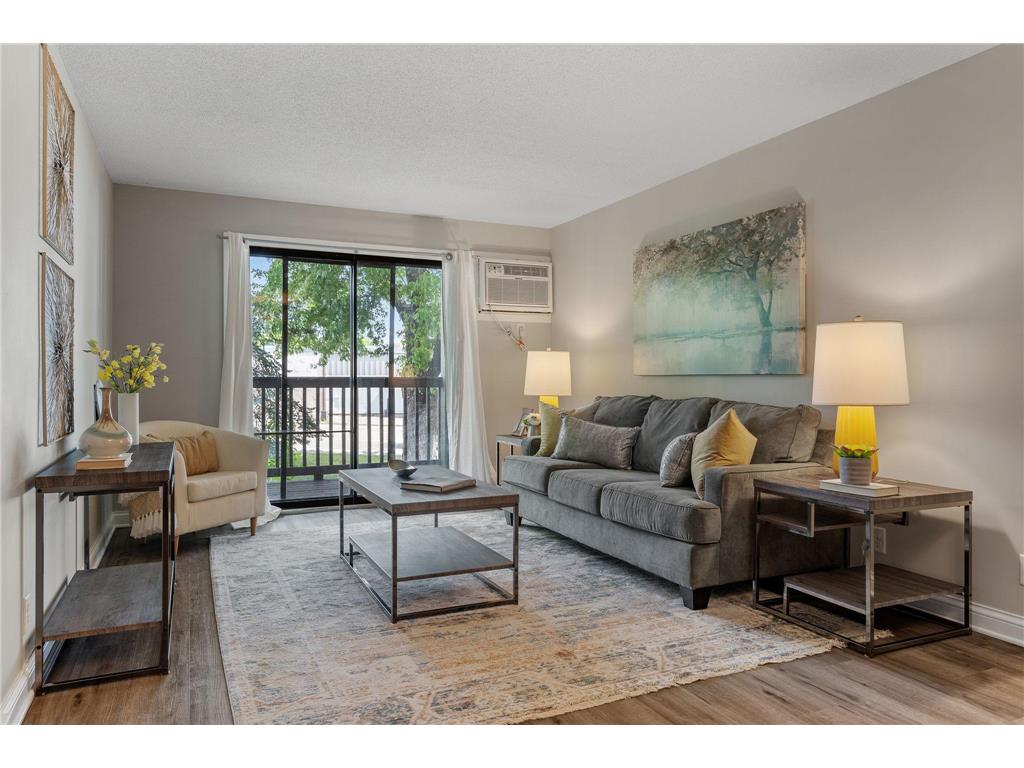 1207 Hewitt Avenue #5 Saint Paul MN 55104 6406614 image1