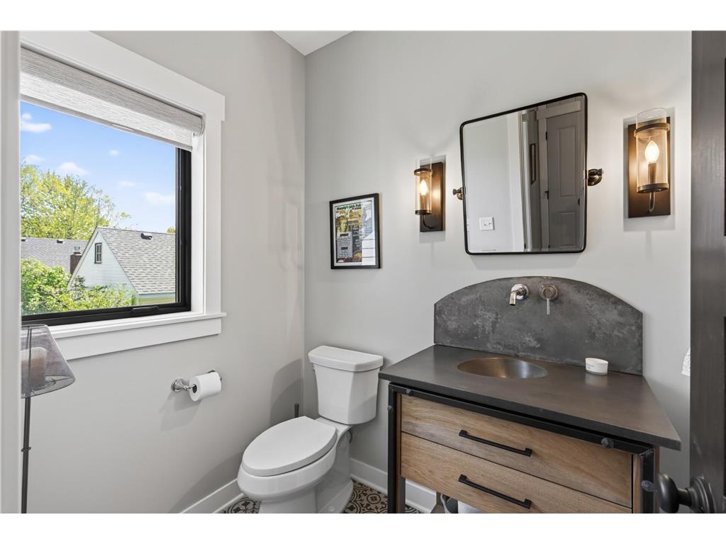 1207 James Avenue Saint Paul MN 55105 7056053 image20