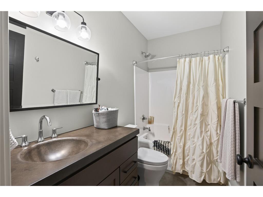 1207 James Avenue Saint Paul MN 55105 7056053 image29