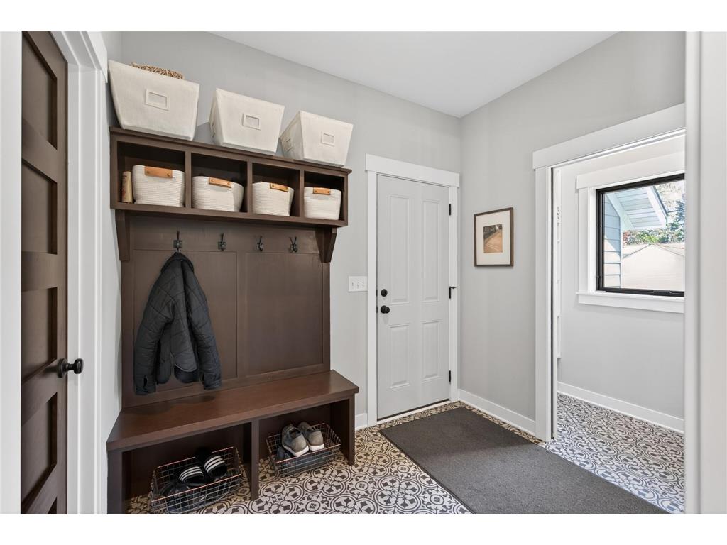 1207 James Avenue Saint Paul MN 55105 7056053 image33
